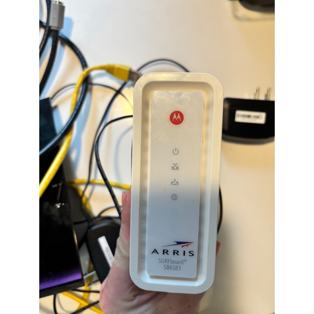 Netgear R6250 WiFi Router Arris SB6183 Cable Modem Bundle - Picture 2 of 8
